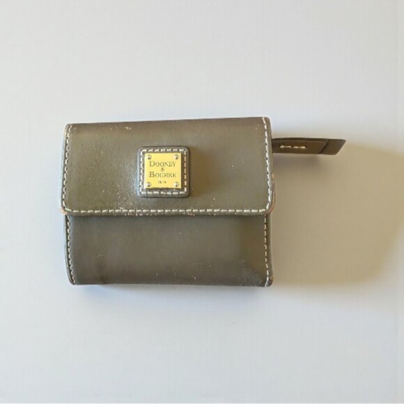 Dooney & Bourke Smooth Leather Small Flap Wallet Taupe Trifold Logo Plate Zip - Picture 1 of 14